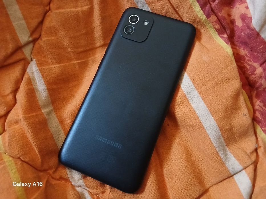 Samsung A03 (3/32) + MicroSD 64Gb