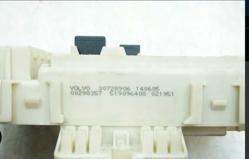VOLVO C30 C70 V50 S40 II Модул BSI 30728906