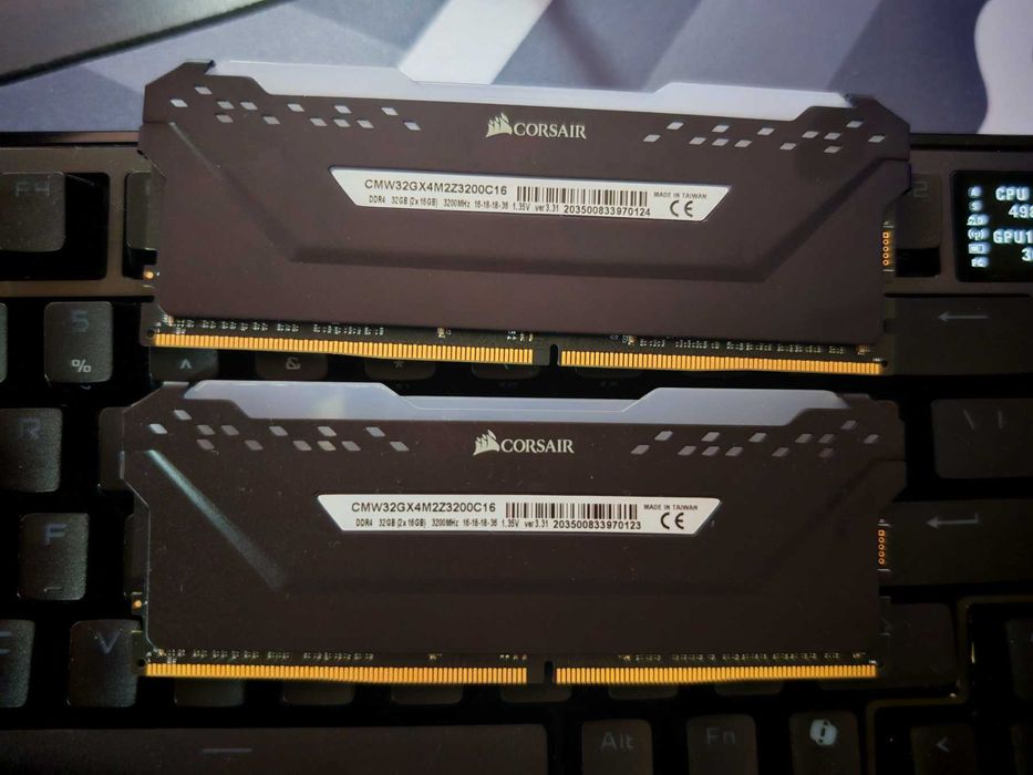 Рам памет Corsair Vengeance RGB Pro 32GB (2x16GB) DDR4 3200Mhz