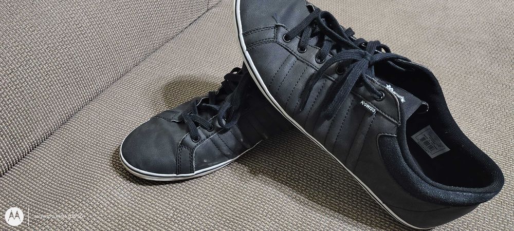 Обувки маратонки Adidas, Kswiss - цената се коментира.