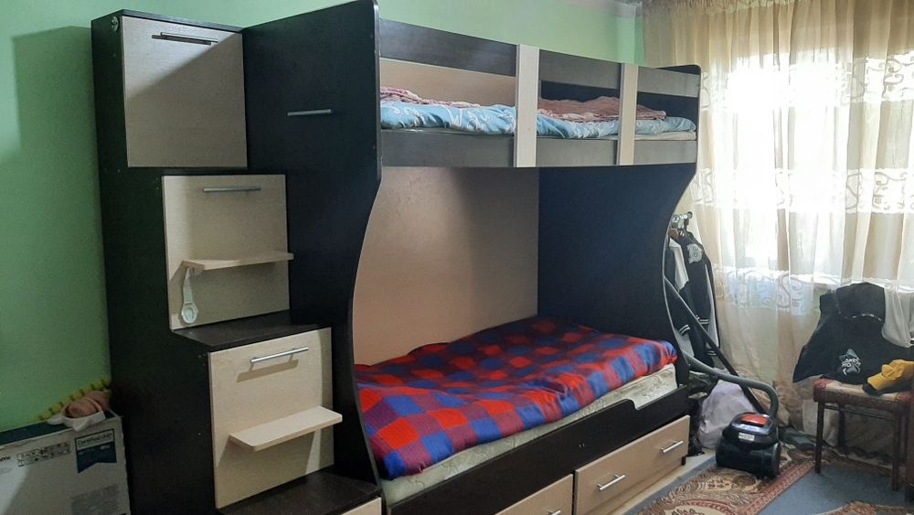 Кровать двухярусная