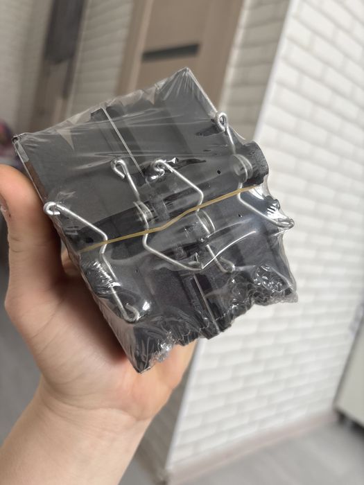 Колодка для мерс новый в коробке салафане