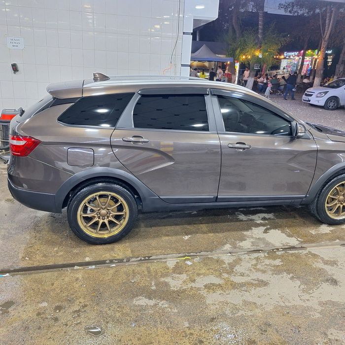 Продам Авто Лада Веста Крос 1.8