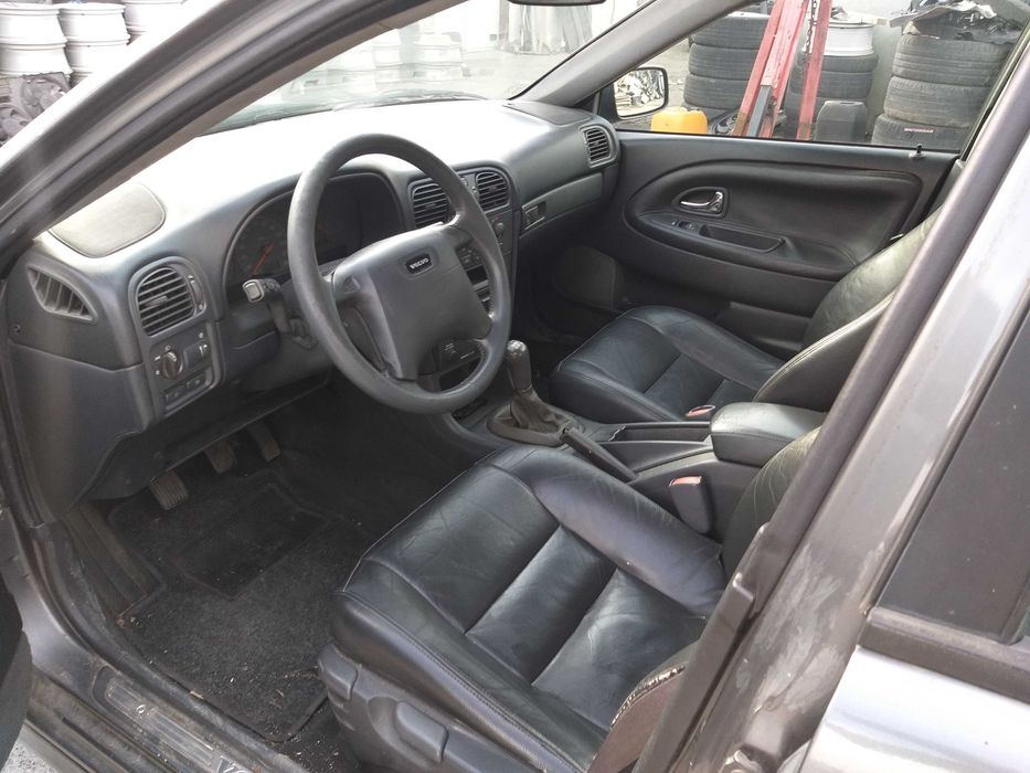 Piese Second Volvo S40 V40 1.9 diesel 115 cai putere An 2001