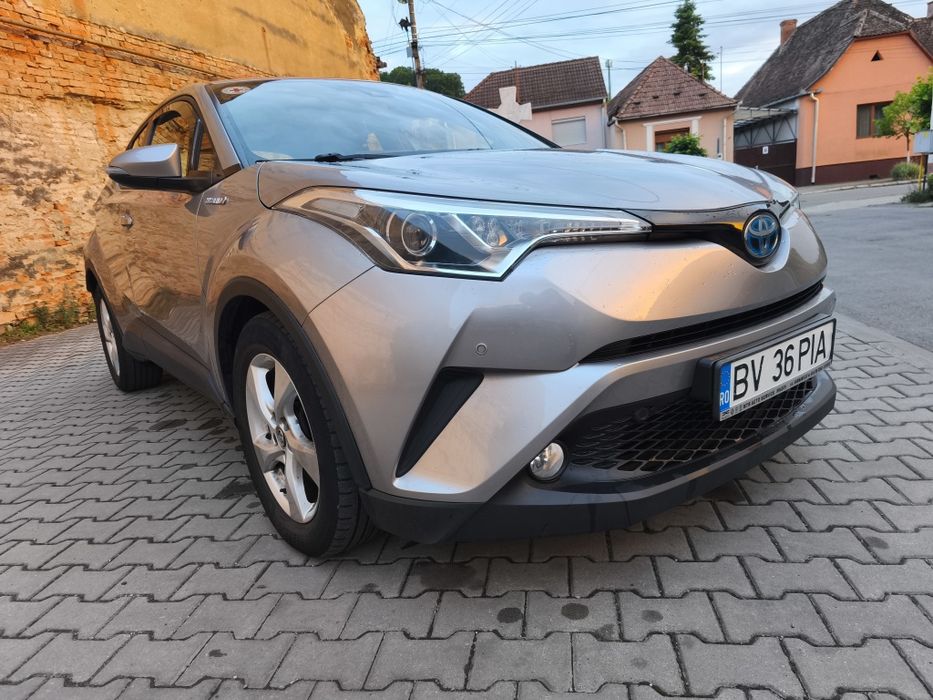 De vânzare Toyota C-HR hibrid 1.8 benzina Cu GARANȚIE pana in 2029 sau inca 111.112 km