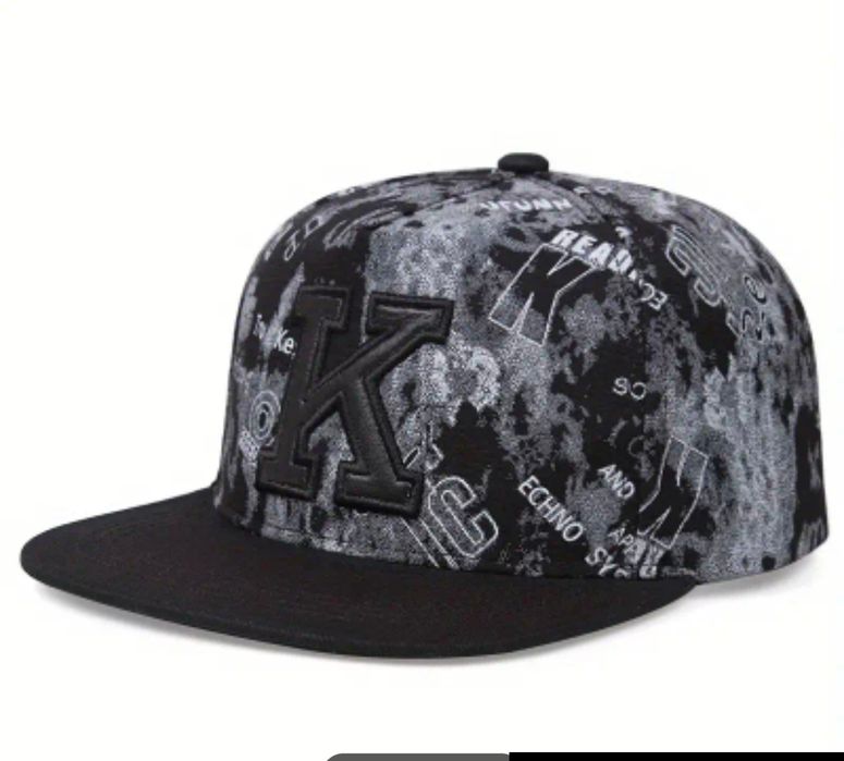 Кепки - новые продам