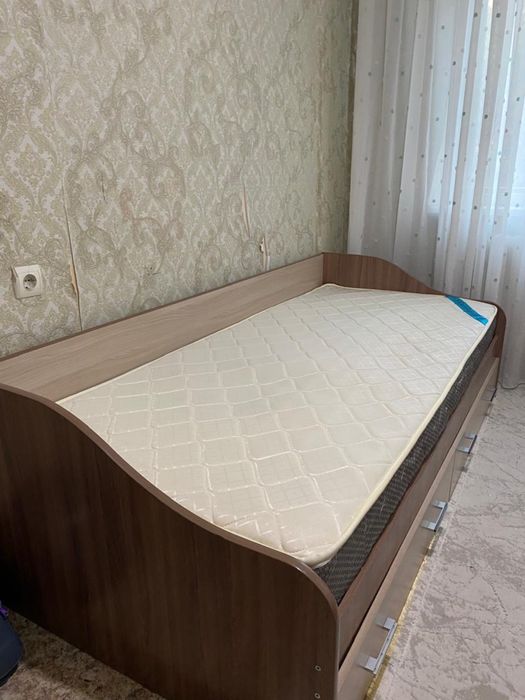 Кровать односпальная