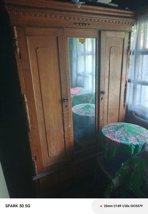 Продам шкаф советский