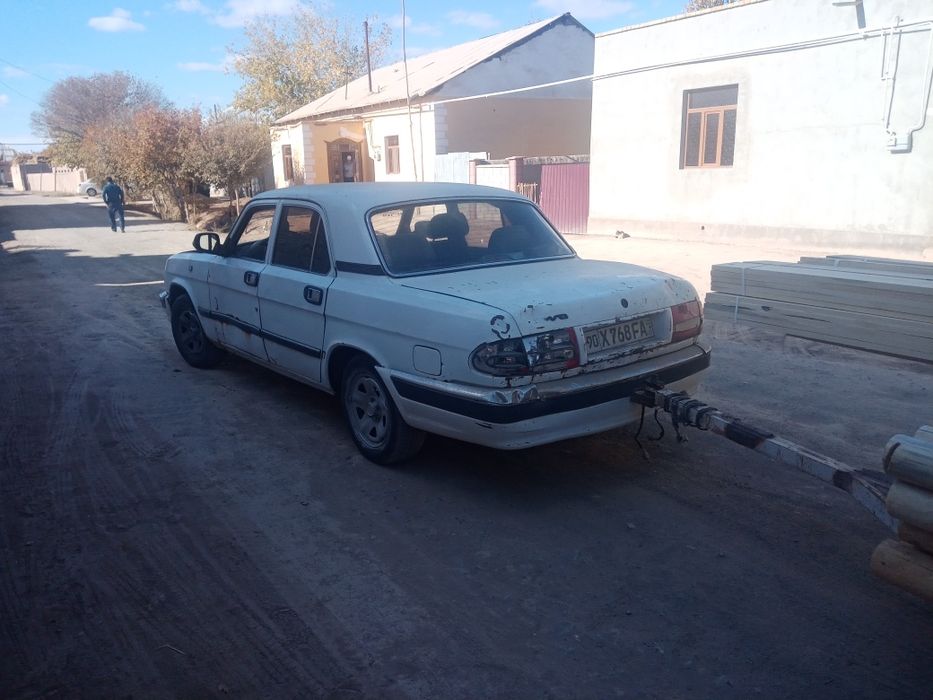 Volga 3110 sotiladi