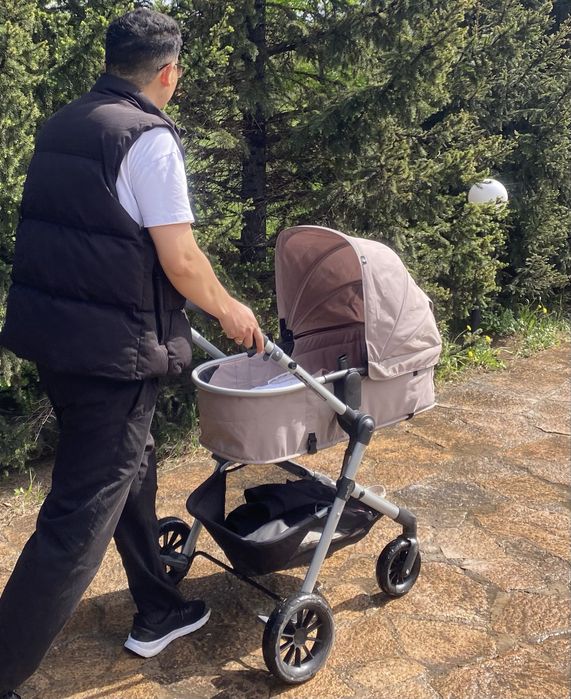 Продам коляску с автокреслом