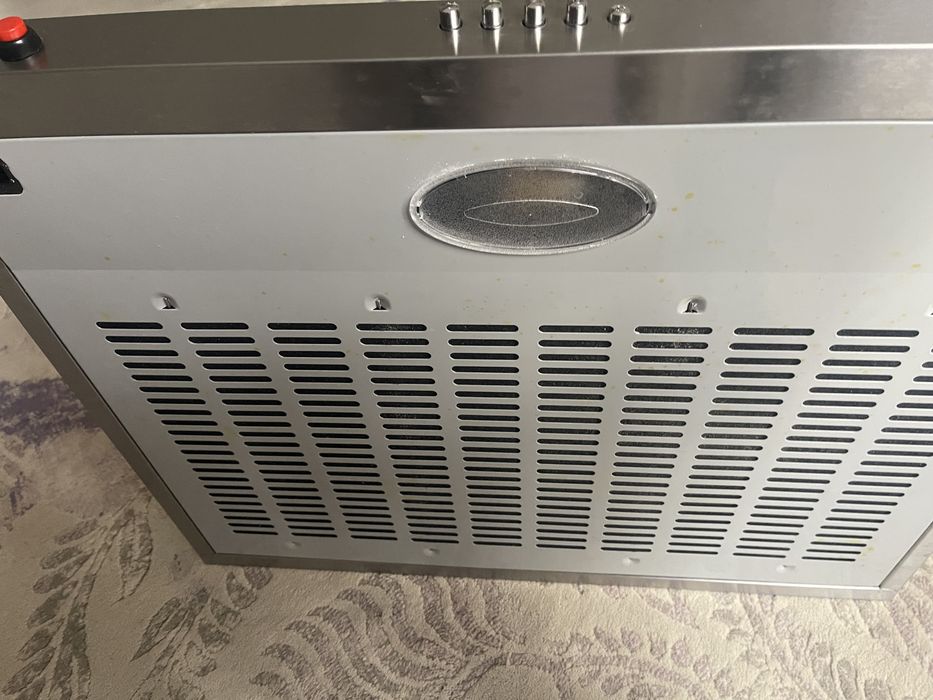 Продам вытяжку на кухню