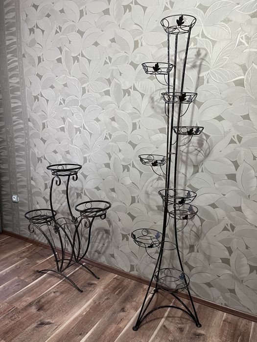 Продам подставки для цветов