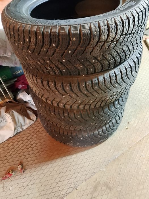 Продам авто шины легковые