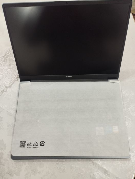 Ноутбук Huawei MateBook