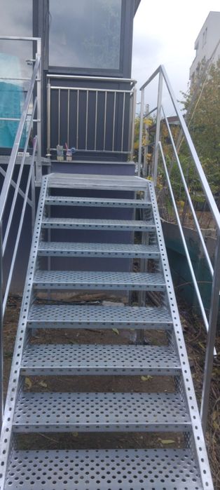 Scară zincate la comanda în toată tara oferim și montaj gratuit