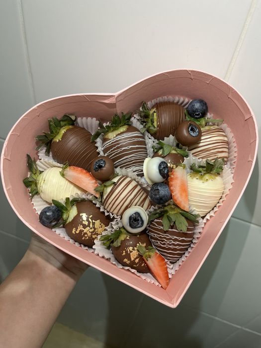 клубника в шоколаде