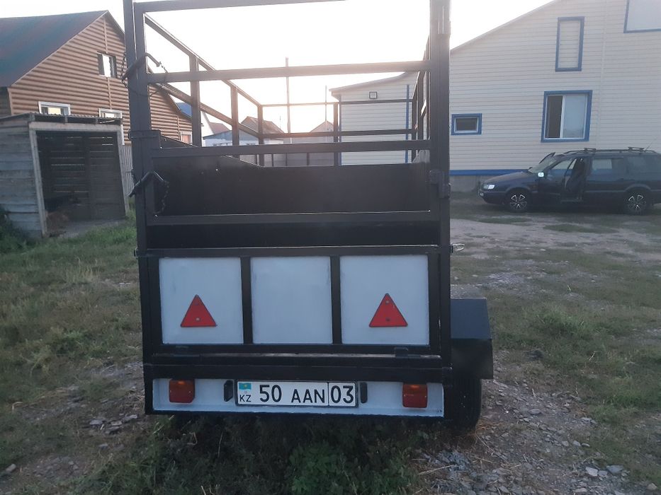 Продам  2  прицепа