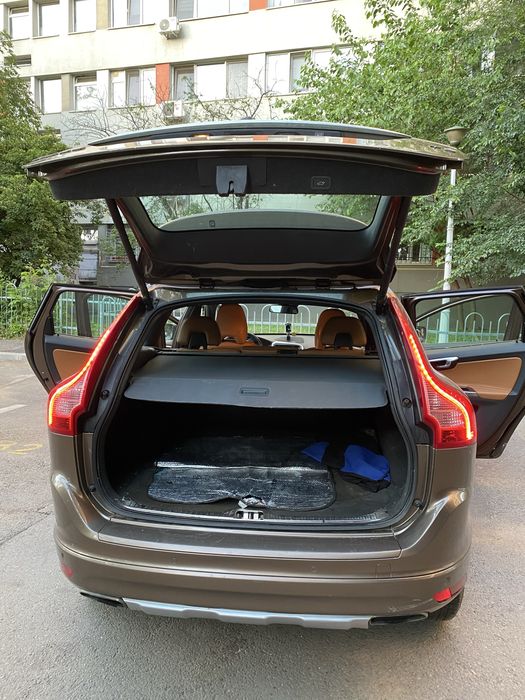 Volvo XC 60 benzina