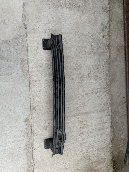 Armatura bara spate Audi Q3