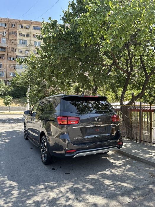 Kia Carnival енг фули
