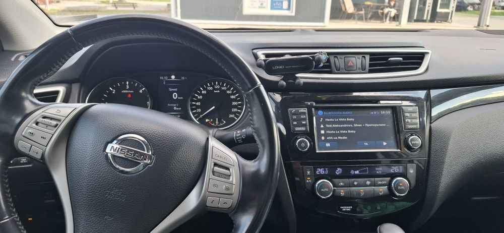Nissan Qashqai 1.6 дизел, автомат