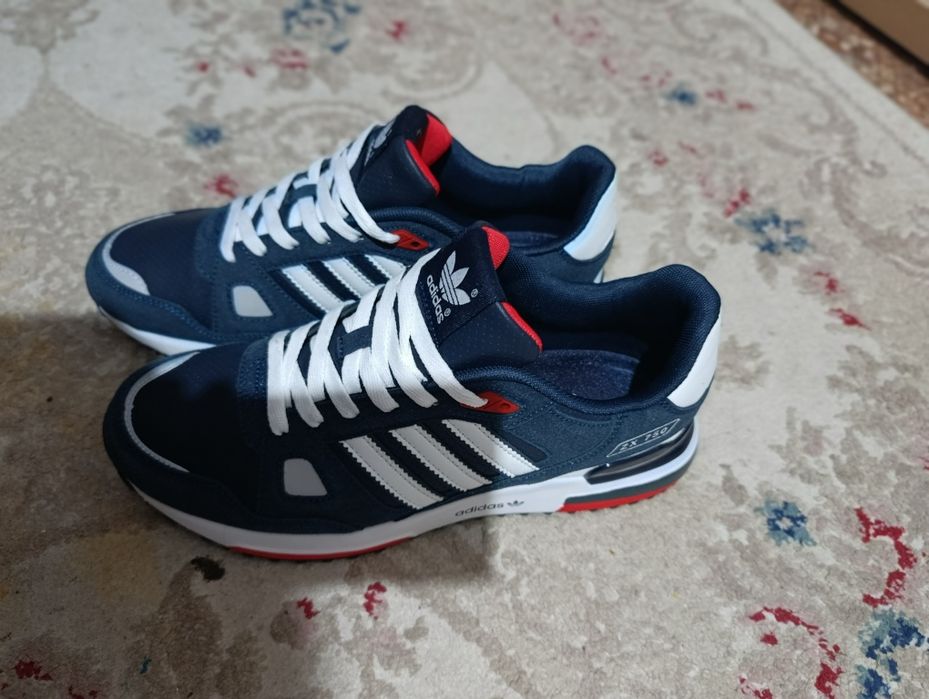 Продам кросовки .