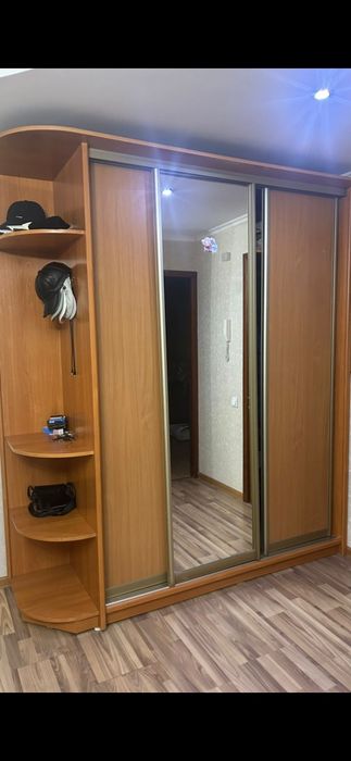 Продам шкаф купе