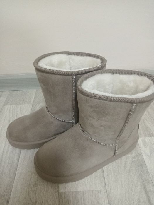 Продам женские уги