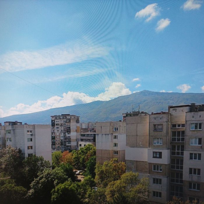 Дава се под наем Тристаен апартамент в София, 7-ми 11-ти километър - 80 кв.м за 561 € - Снимка #1