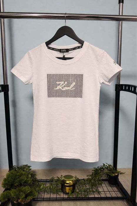 Луксозна дамска тениска KARL