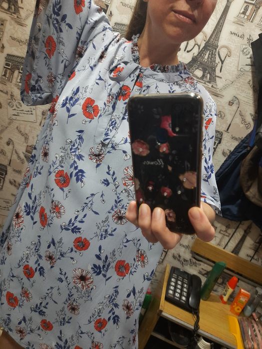 Продам новое фирменное платье