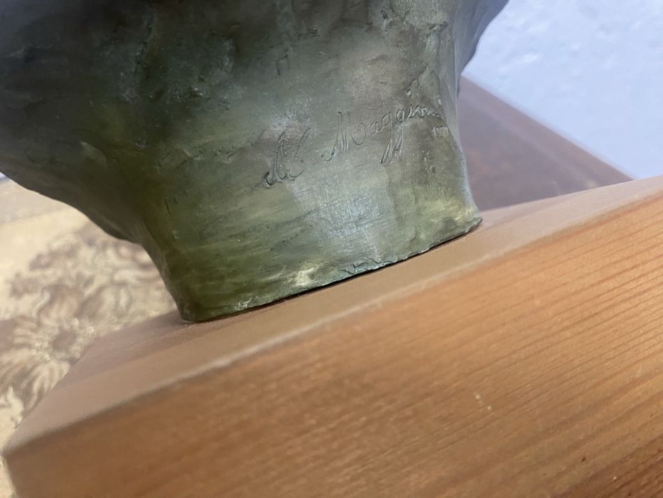 Порцеланови бюстове 1930 г с патина подпис A Moreau