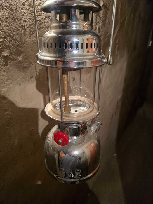 Петромаксова лампа