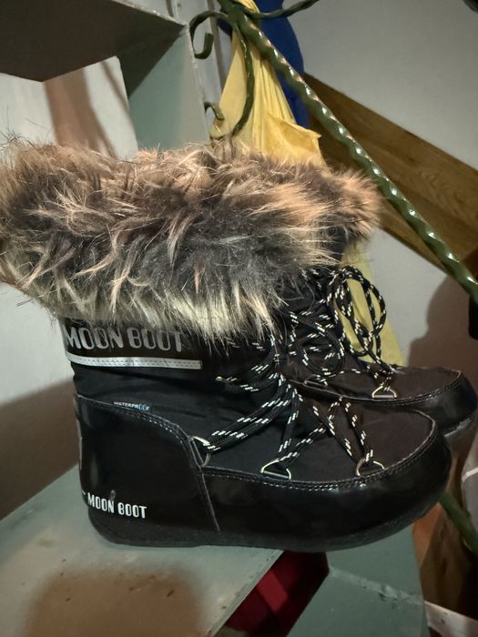 Cizme Moon boot masura 36