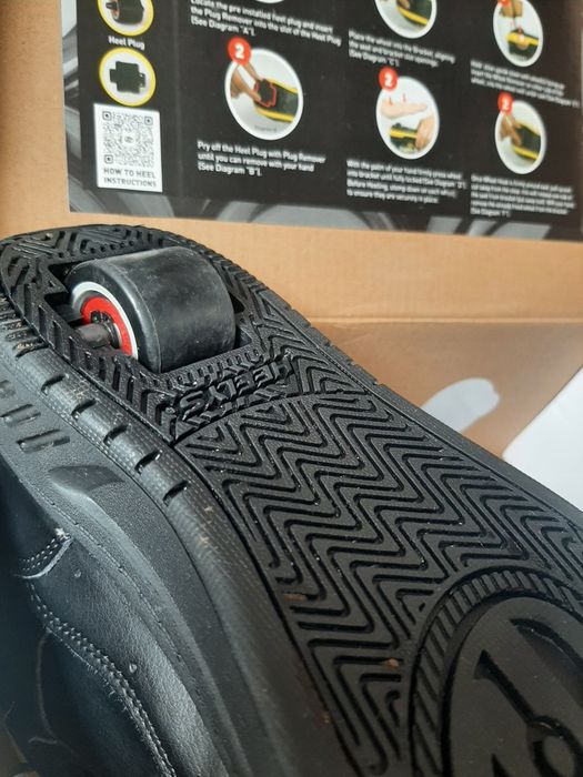Adidași România Heelys Pacman,marime 34