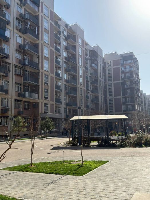 Яшнабадский р-он ЖК Ассалом Сохил 3-комнатная укомплектованая квартира