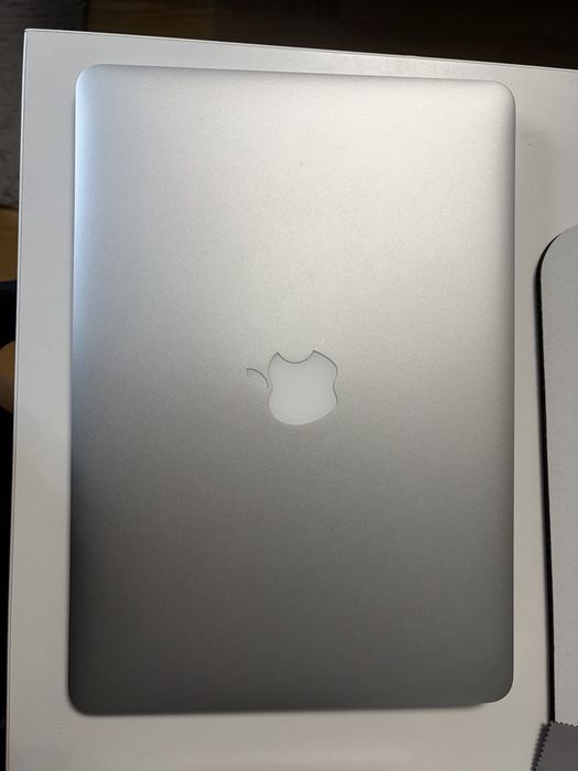 Macbook Air 13-inch 2017
