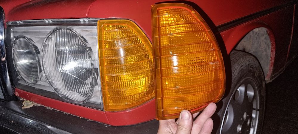 Продаю мерседес, mercedes W 123 запчасти