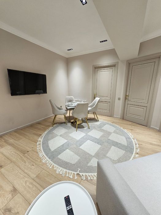 Аренда. Новая 3-х комнатная квартира, ЖК Silk Road, Буз базар, БИЙ.