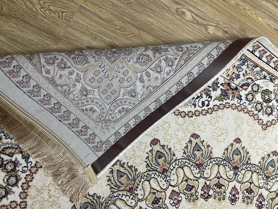 Продам ковер 2*3 метра