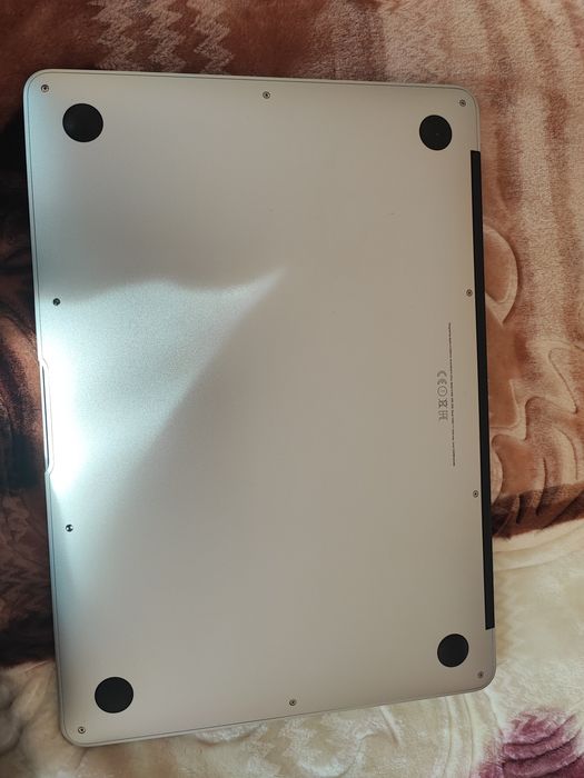 MacBook  air 13" mojave