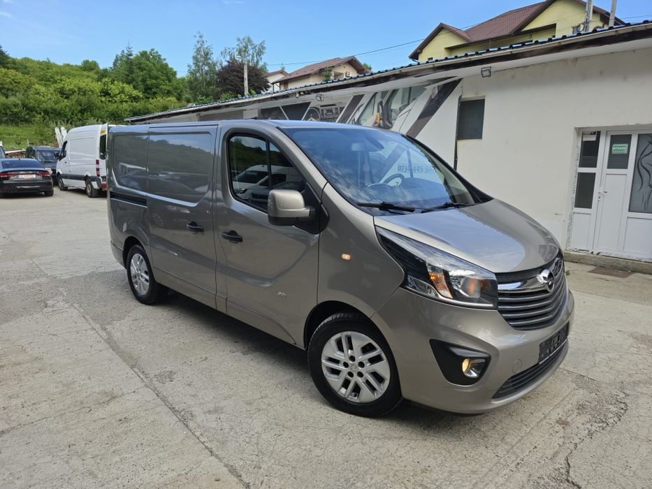 Opel Vivaro/renault trafic 1.6cdti 120cp garantie/livrare