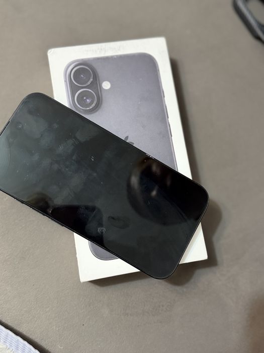 iPhone 16  продам срочно