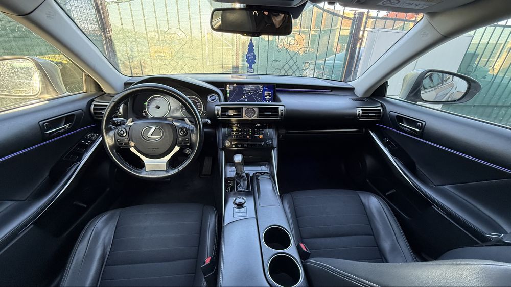 LEXUS IS 2014 — imagine 5