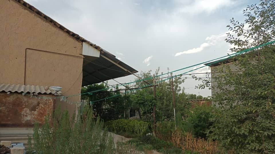 8 so'tik 4 xonali uy