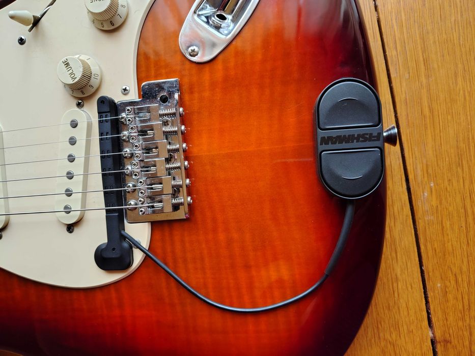 Електрическа китара Washburn Sonamaster (адаптери от Fender Japan)