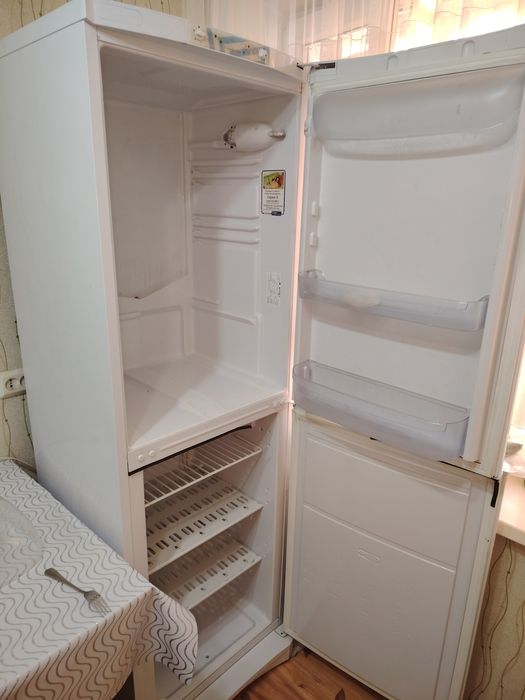 Холодильник индезит