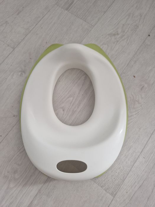 Продам сидение Икеа на унитаз детское