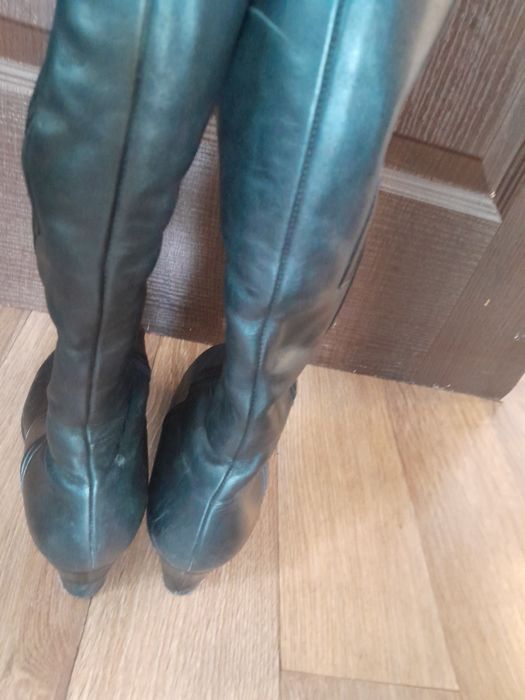 Продам зимние сапоги