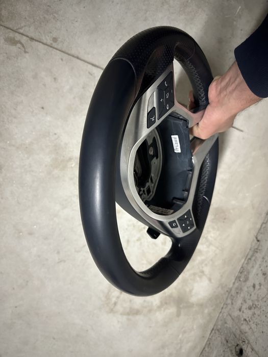 Volan albastru AMG cu padele fara airbag Mercedes C, E cod A1724608803